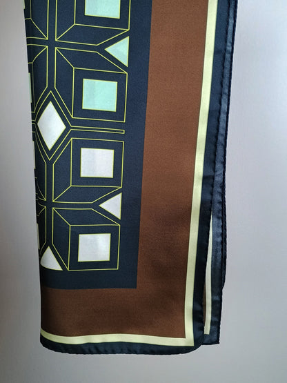 Silk scarf Granada machine/ hand hemming