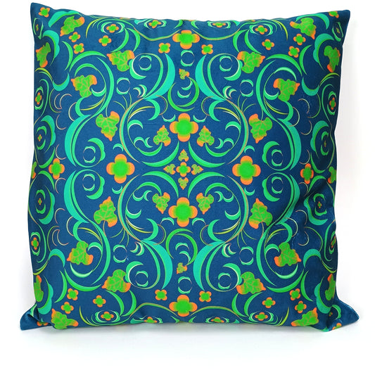 Classic Green Cushion 40x40 of soft velvet