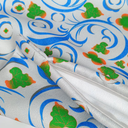 Flowing classic lines white