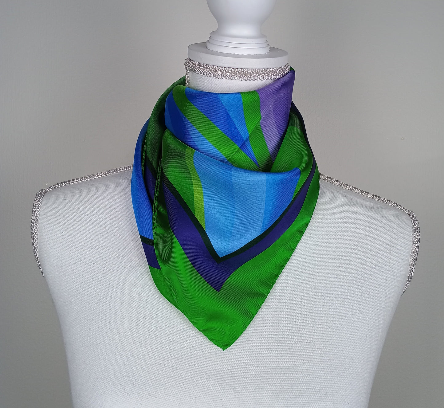 Repetitive reflection viens