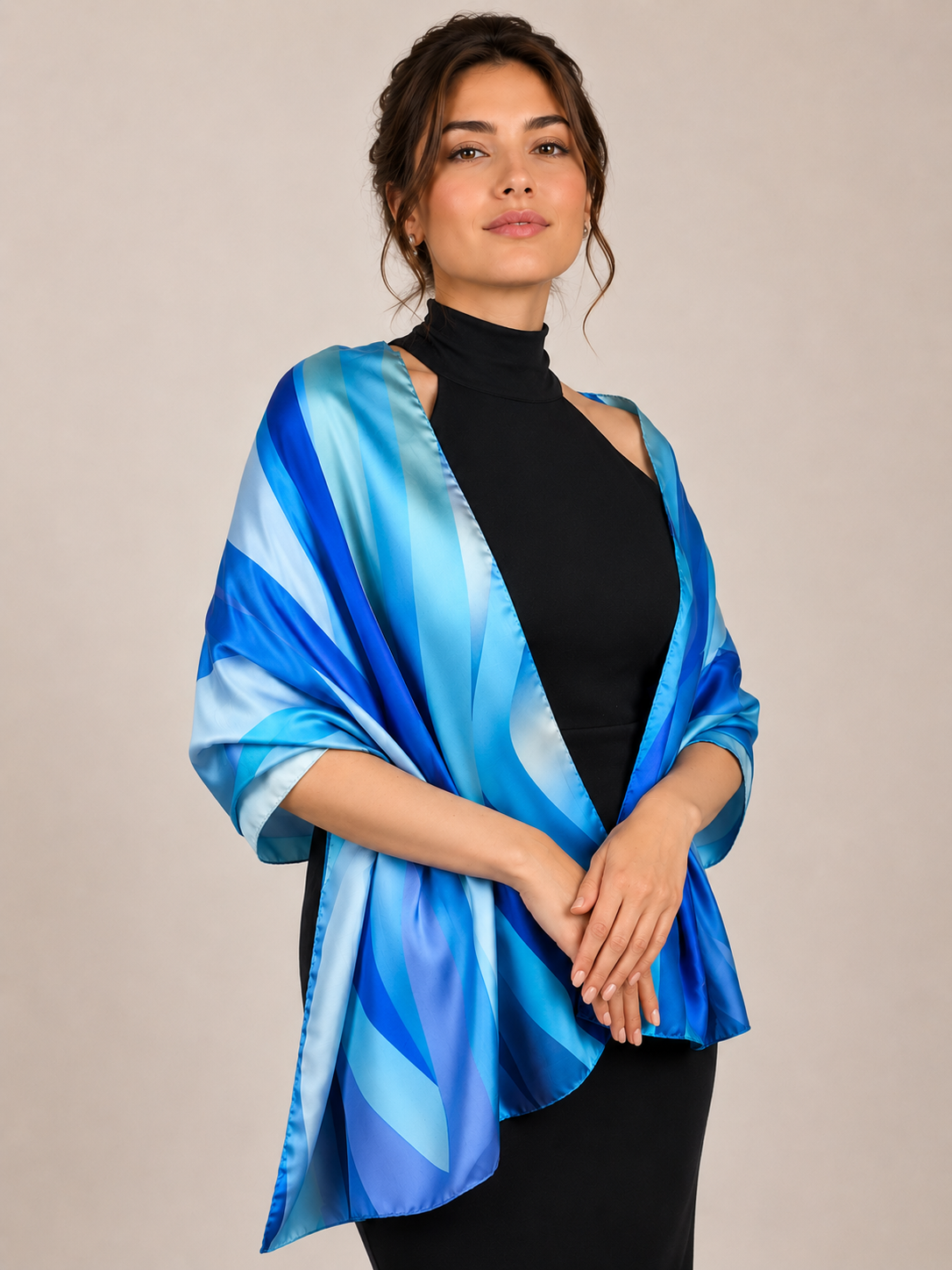 Como Silk Shawl of blue gradients